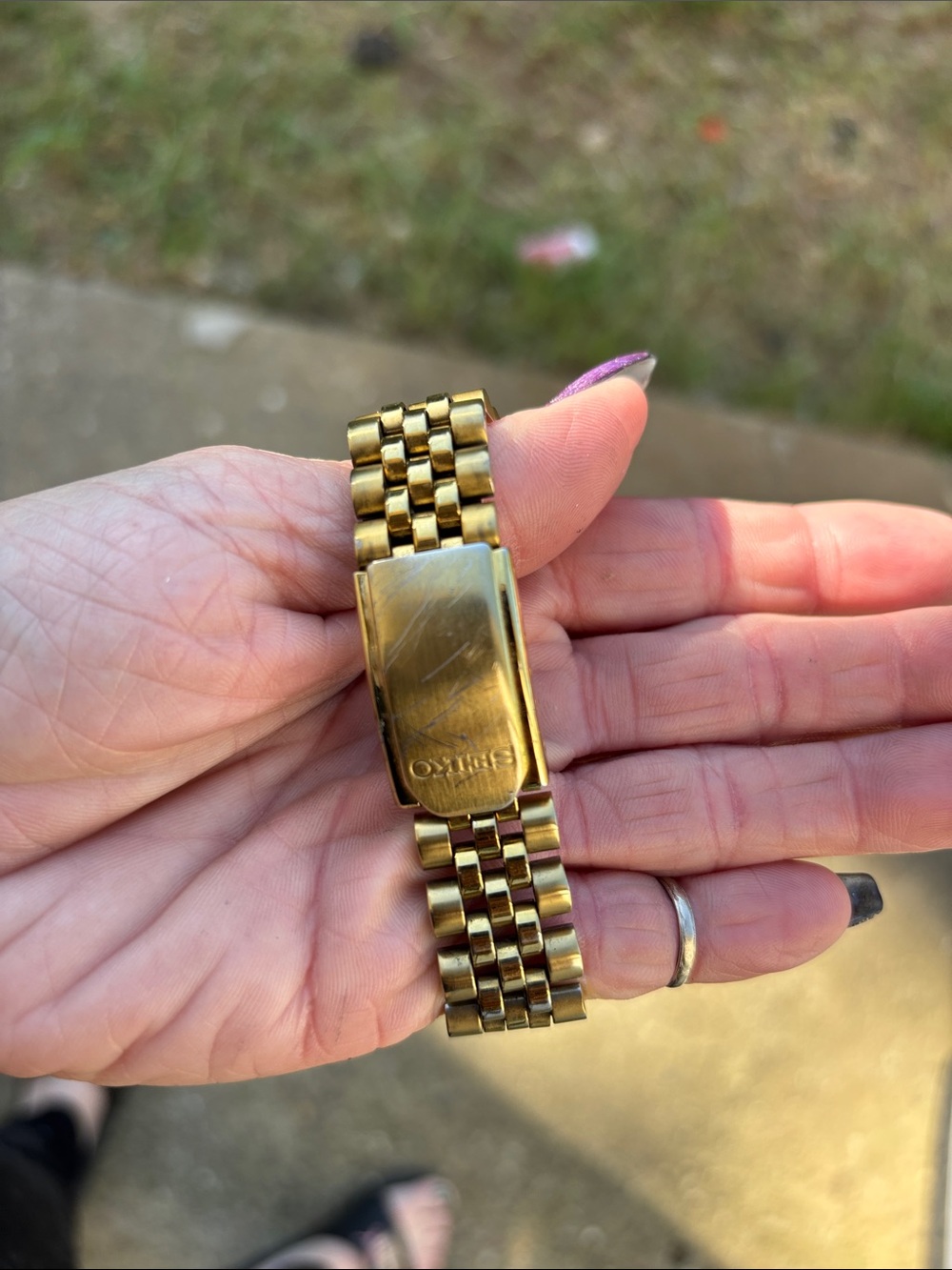 Seiko Gold-Tone Men's Bracelet Watch with Day-Date - Picture 3 of 9